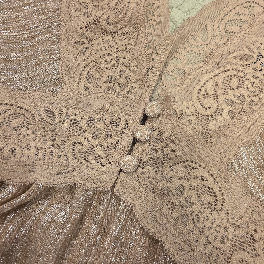 FOREVER 21 Shimmering Lace Blouse in Gold Tan - Picture 5 of 8